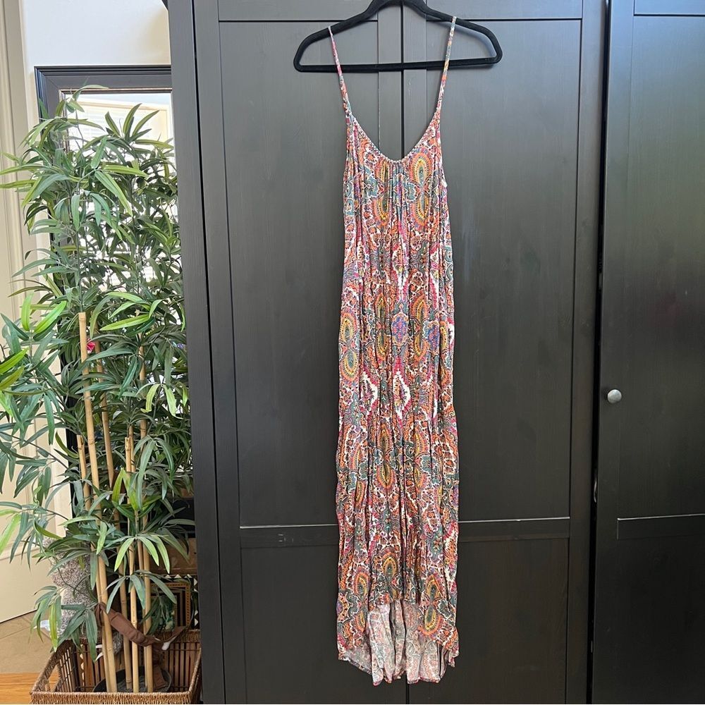En Creme Paisley Maxi Dress Beaded Neckline Size Medium